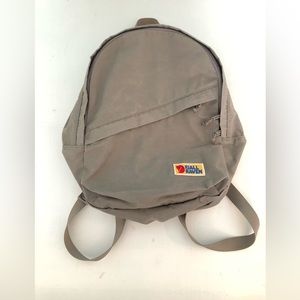 Fjallraven Vardag 16L Backpack Fog NWOT